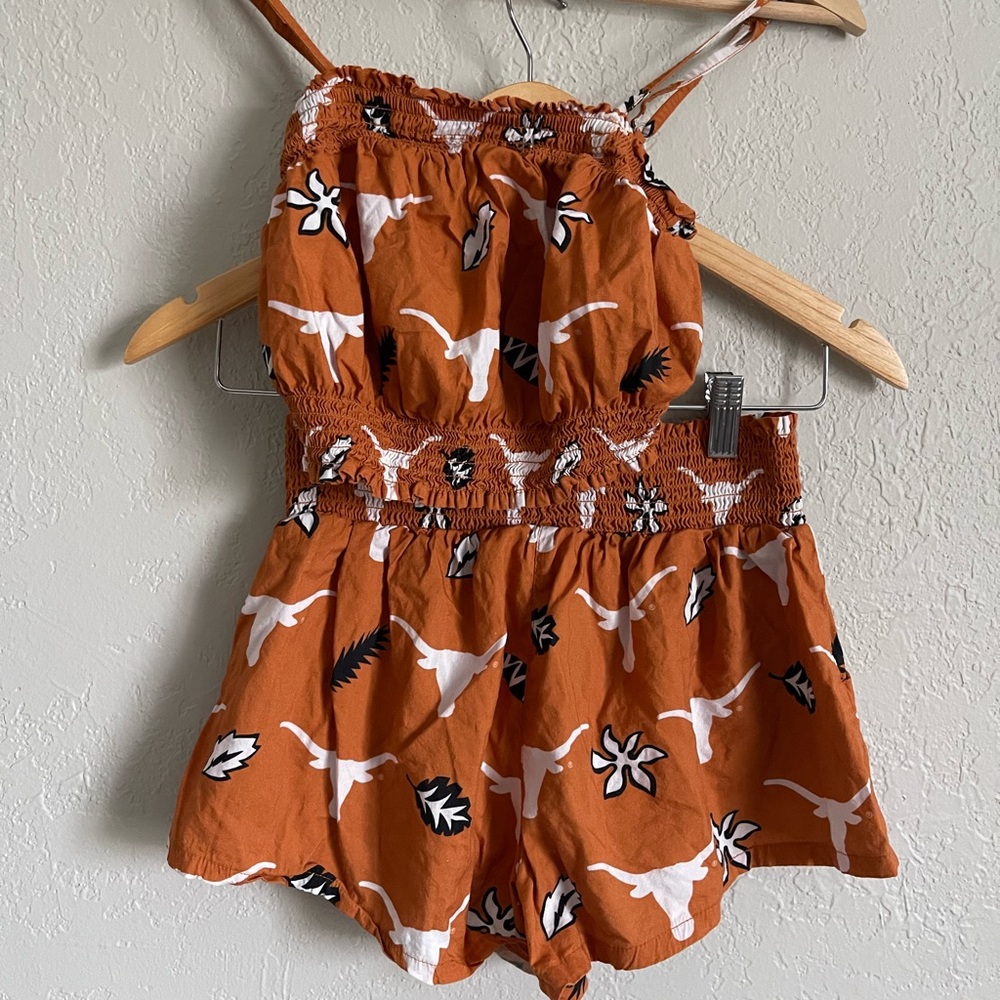 Longhorn outfit